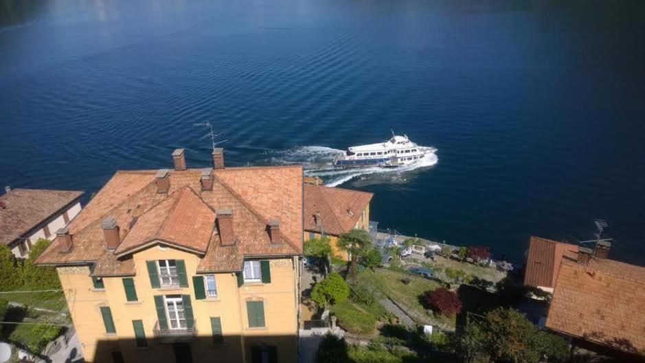 The Family - Apartments In Villa With Lake View Argegno Eksteriør bilde